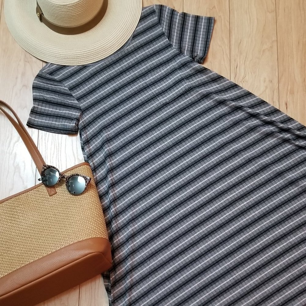 LuLaRoe XXS Carly dress
